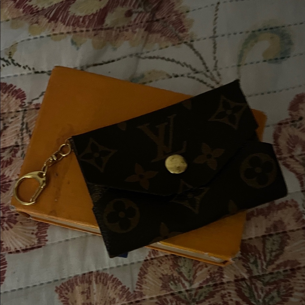 Louis Vuitton Monogram Envelope Key Pouch in Brown and Gold Hardware - Picture 5 of 5